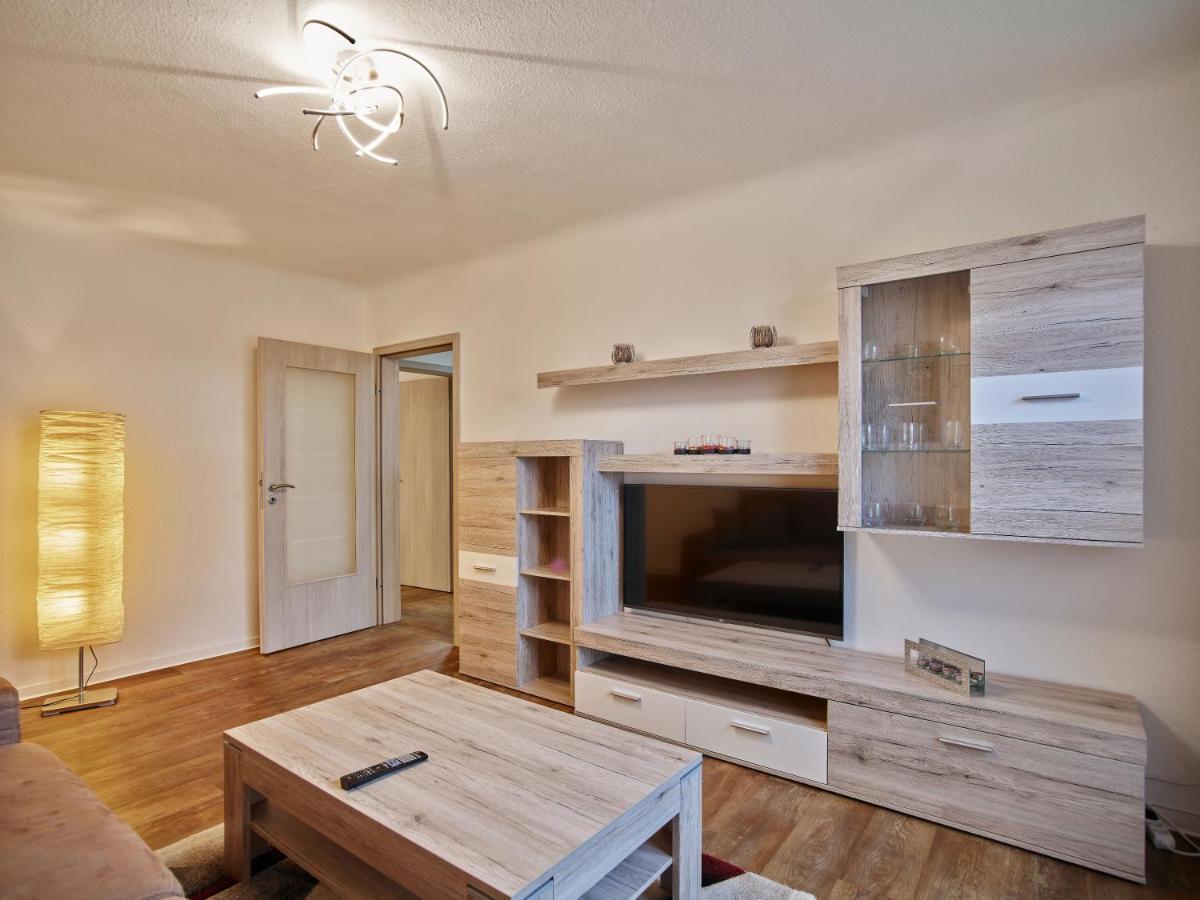 Gaeste- Und Ferienwohnung In Der Sportstadt Riesa Esterno foto
